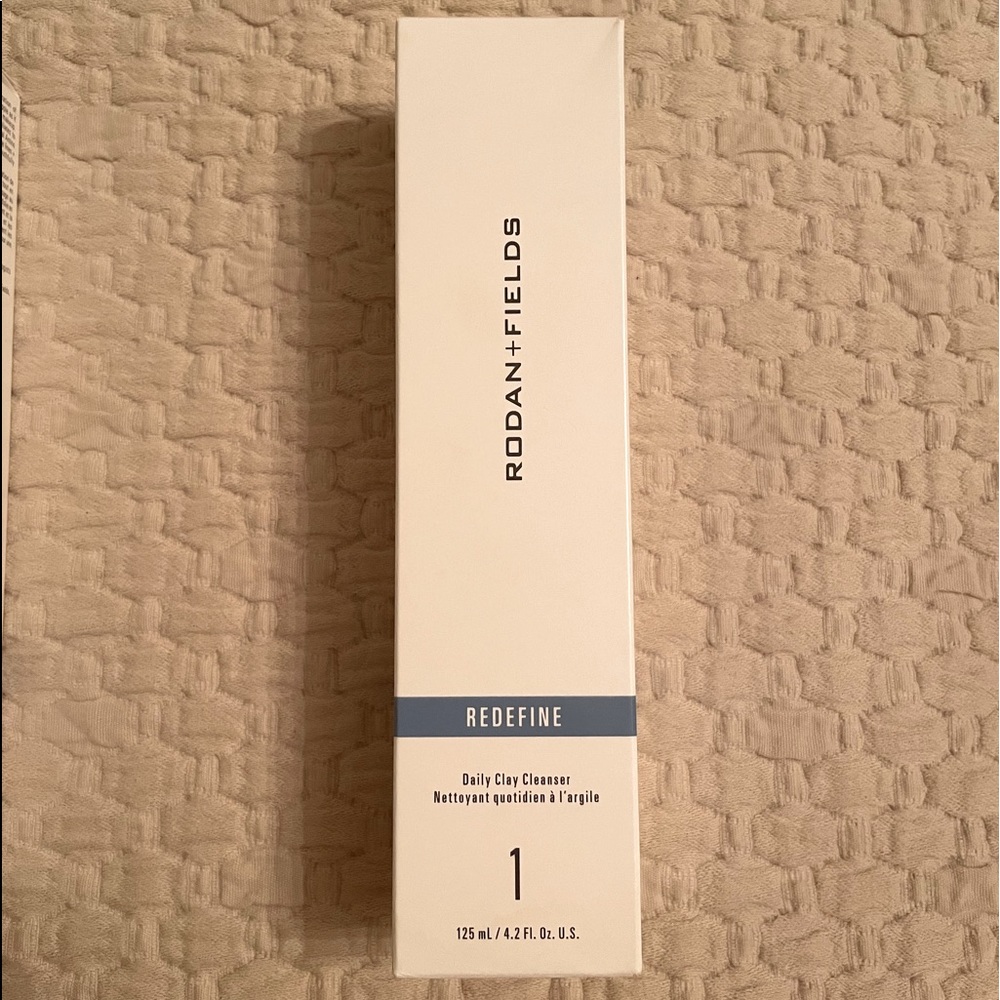 Rodan+Fields Redefine Daily Clay Cleanser, 4.2 fl. oz. Sealed in box.